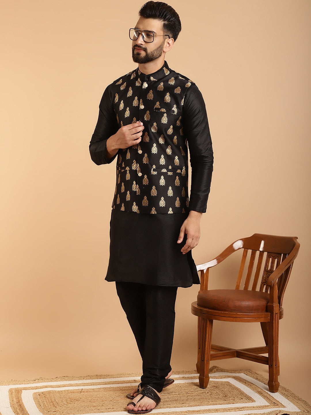 Sojanya Band Collar Regular Kurta & Churidar With Nehru Collar 