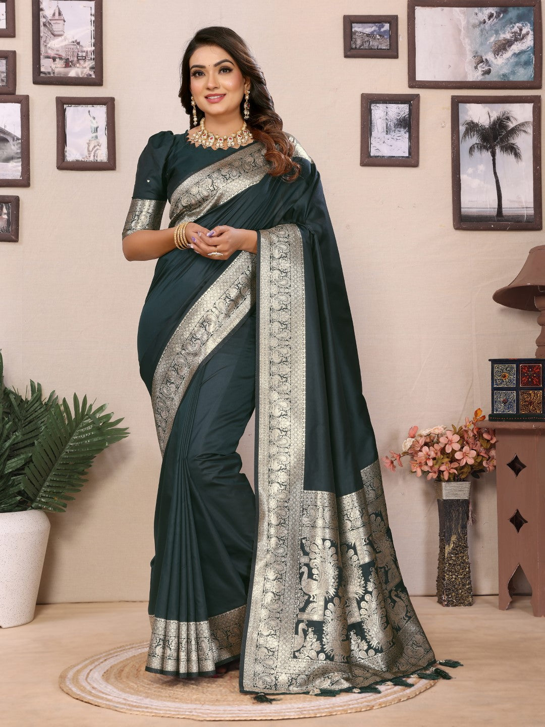Anaita Black Banarasi Silk Saree With Weaving Work