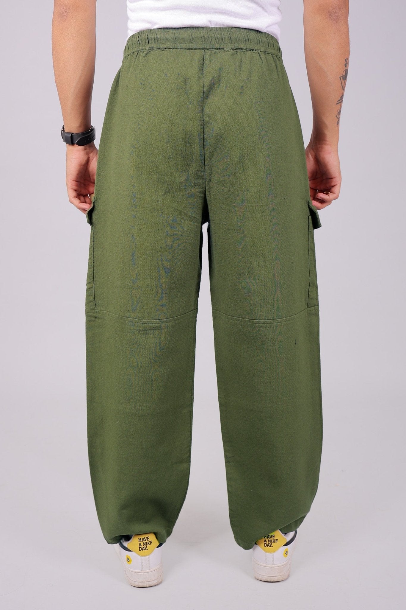 Bluebird Men's Cotton Cargo Pant Loose Fit Green 