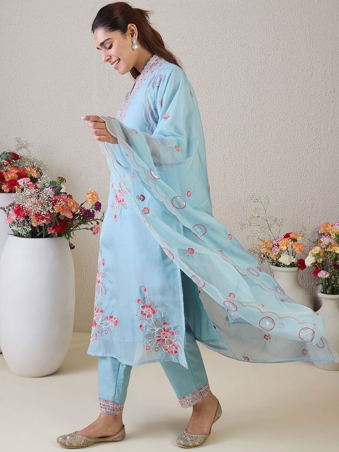 Indo Era Floral Embroidered V-Neck Thread Work Straight Kurta & Trousers & Dupatta