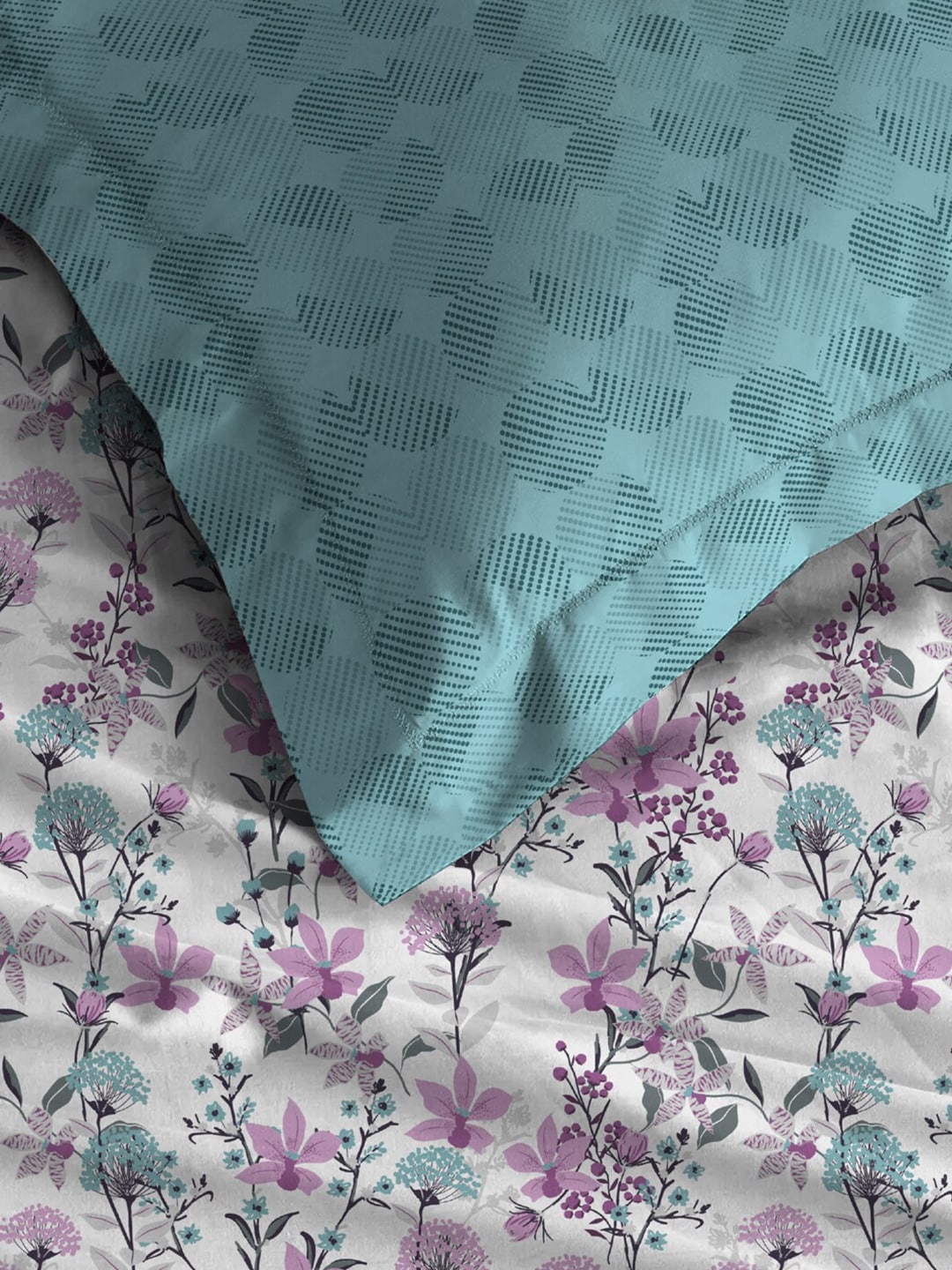 MYTRIDENT Violet White Floral Cotton 144 TC Queen Bedsheet With 2 Pillow Covers 