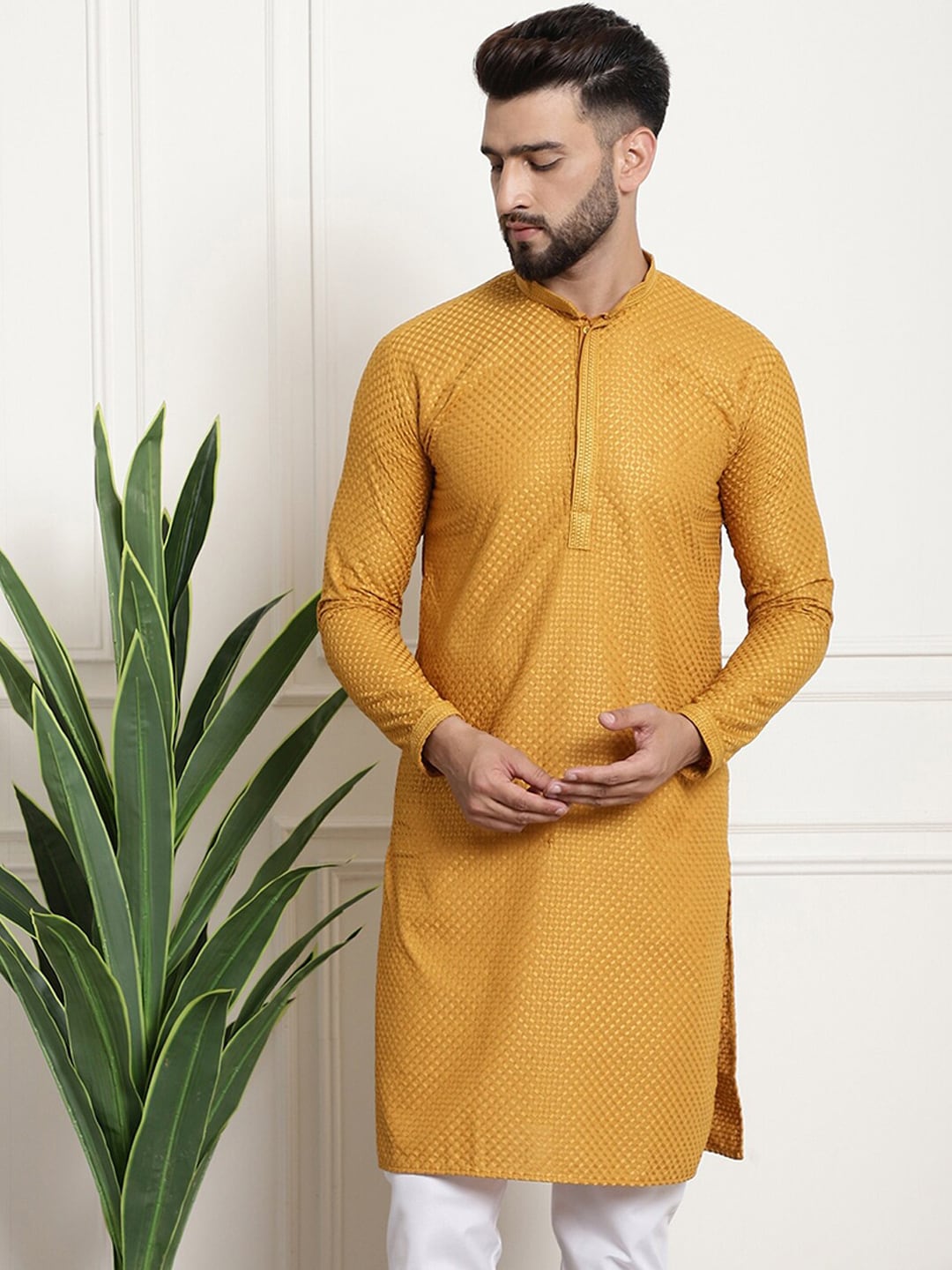 Sojanya Geometric Embroidered Thread Work Pure Cotton Straight Kurta 