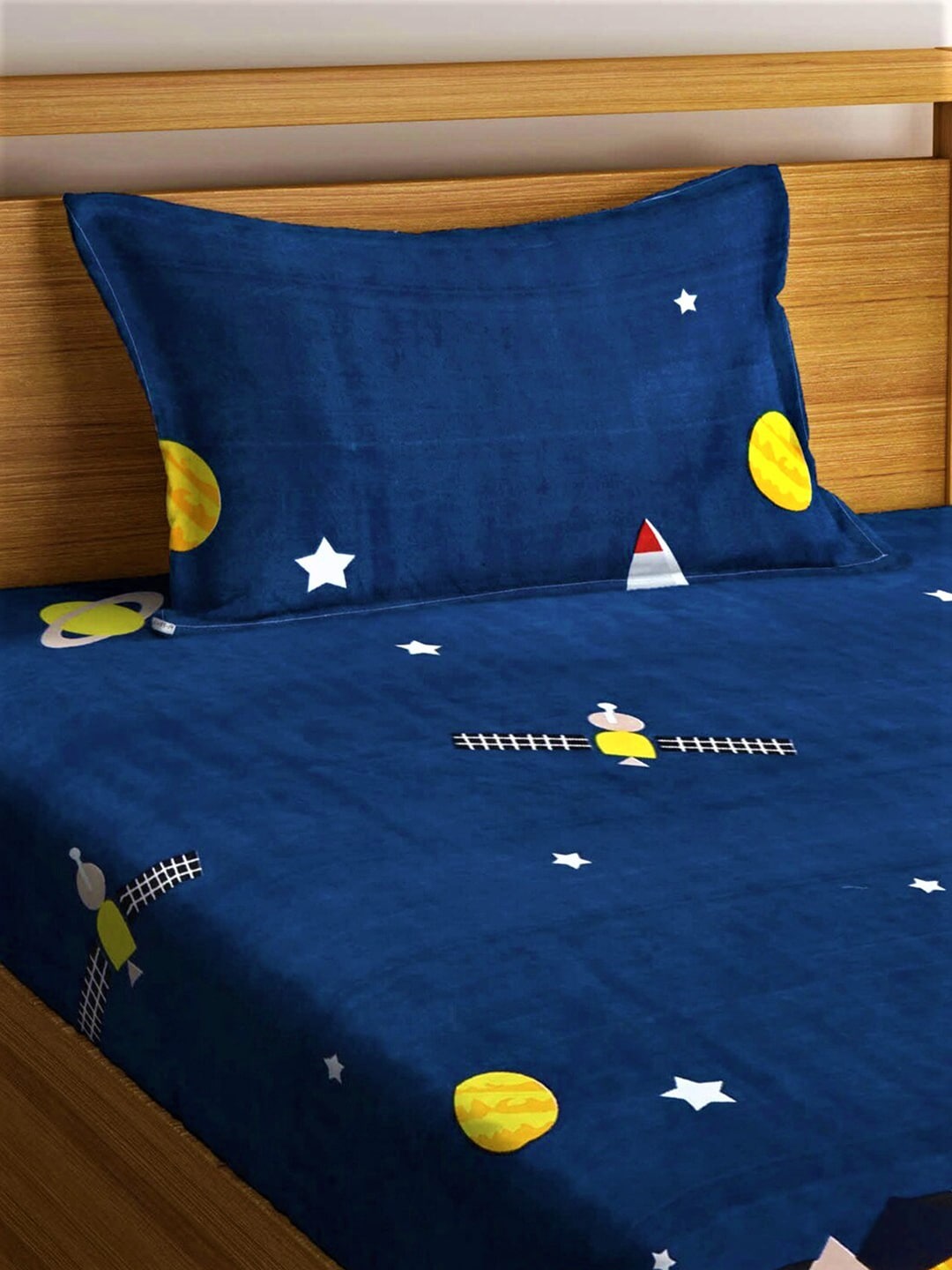 Home Sizzler Blue & Yellow Cartoon Characters 210 TC Bedsheet with Pillow Covers 