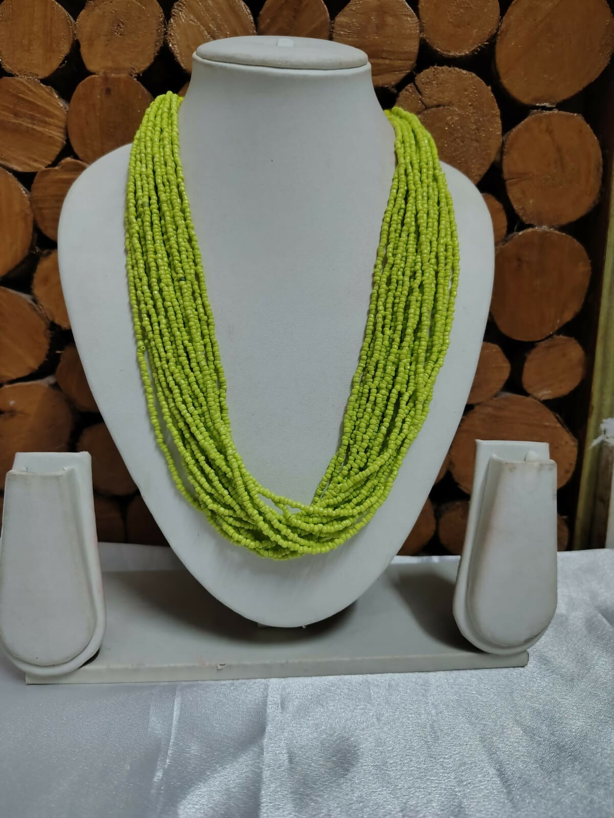 Inhanns Handmade Beaded Multilayer Necklace, 20 Layers - Neon Green