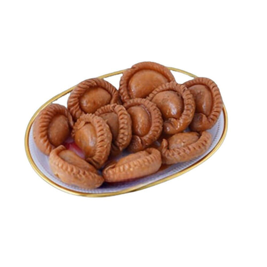 Godavari Vantillu Kova Puri (Chandrakala) Sweet 