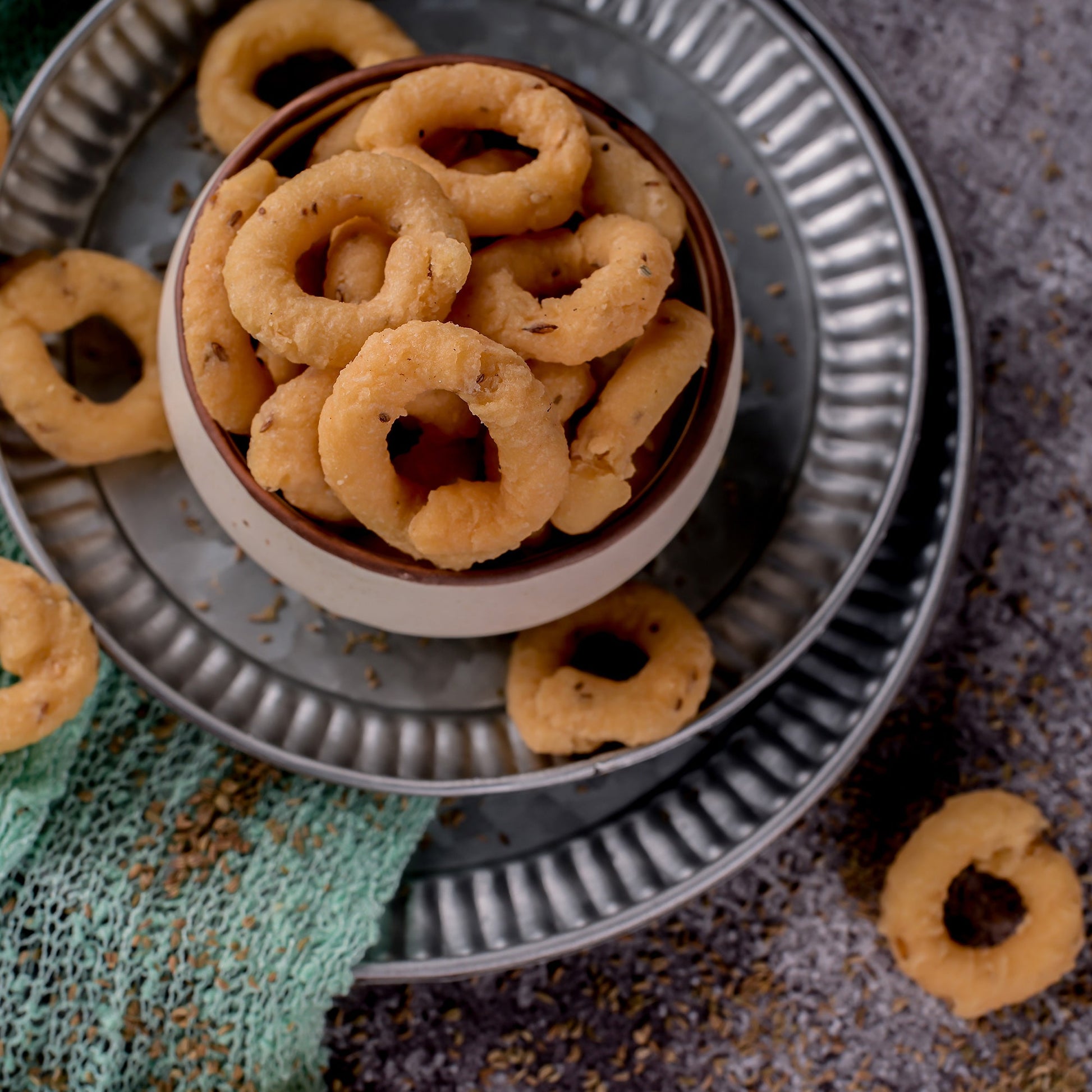 Vellanki Foods Chegodi Small | South Indian Snacks | Chinna Chekodilu / Chegodi | Ring Murukku 