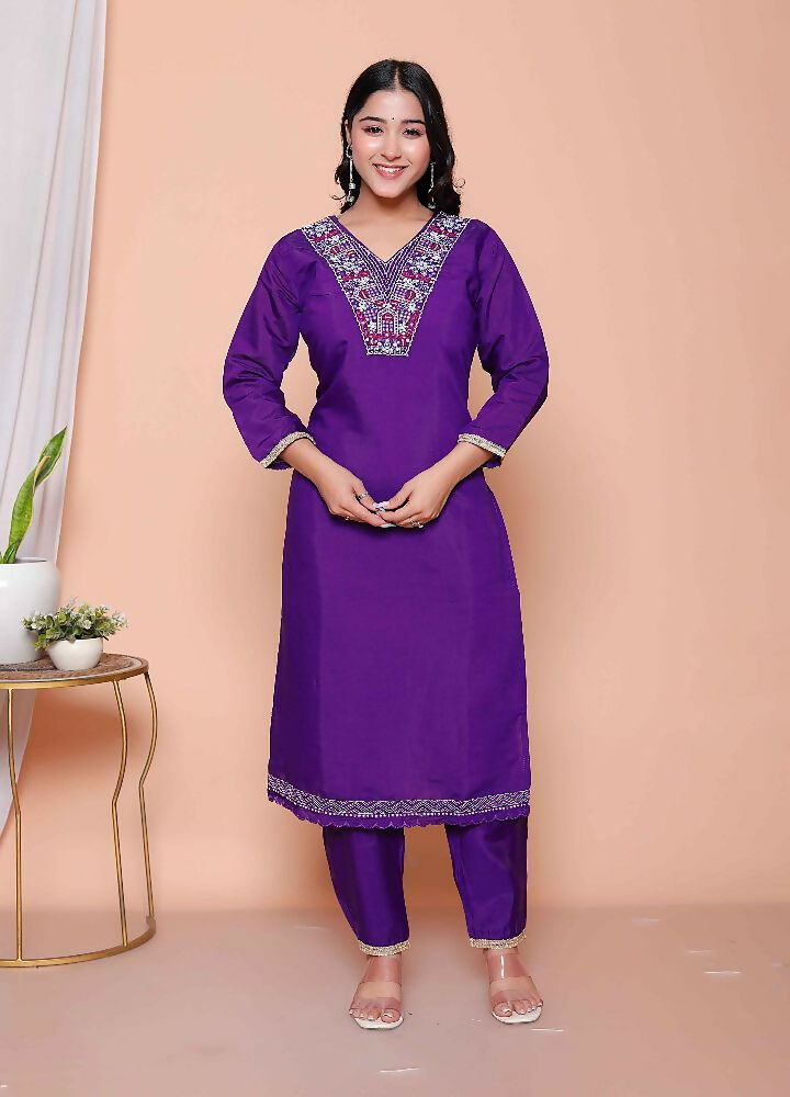 Miravan Womens Purple Muslin Straight Kurta And Palazzo With Dupatta Suit Set
