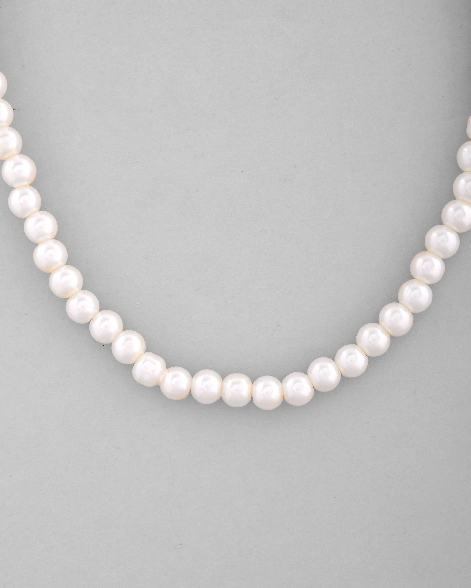 VOJ Pearl Beaded Necklace 