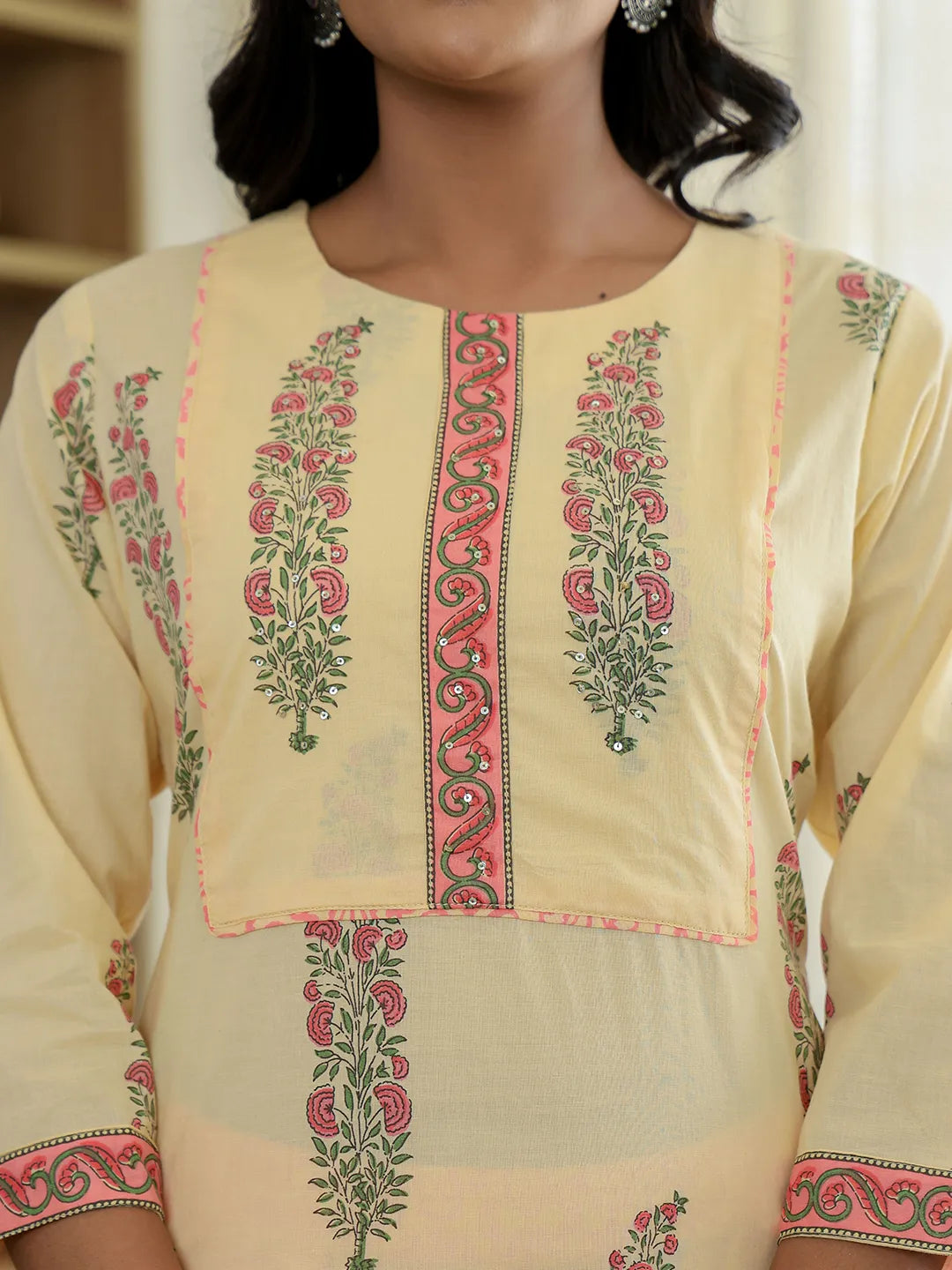 Yufta Cream Cotton Straight Ethnic Motifs Kurta Dupatta Set