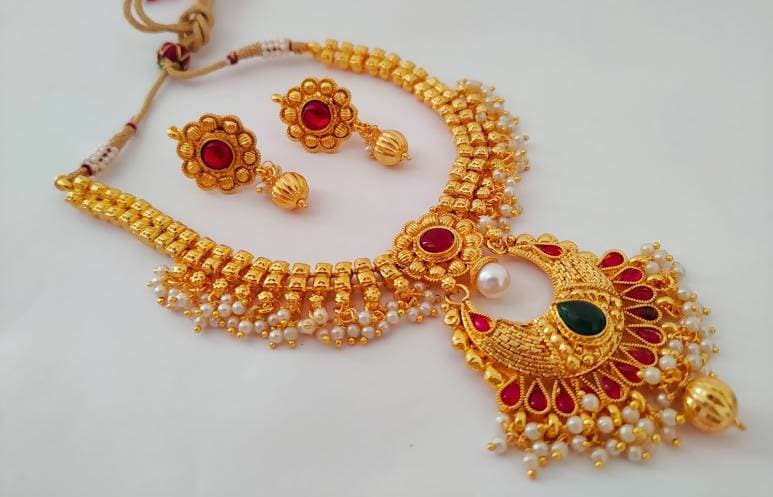 Multicolor Kemp Necklace Set With White Beads