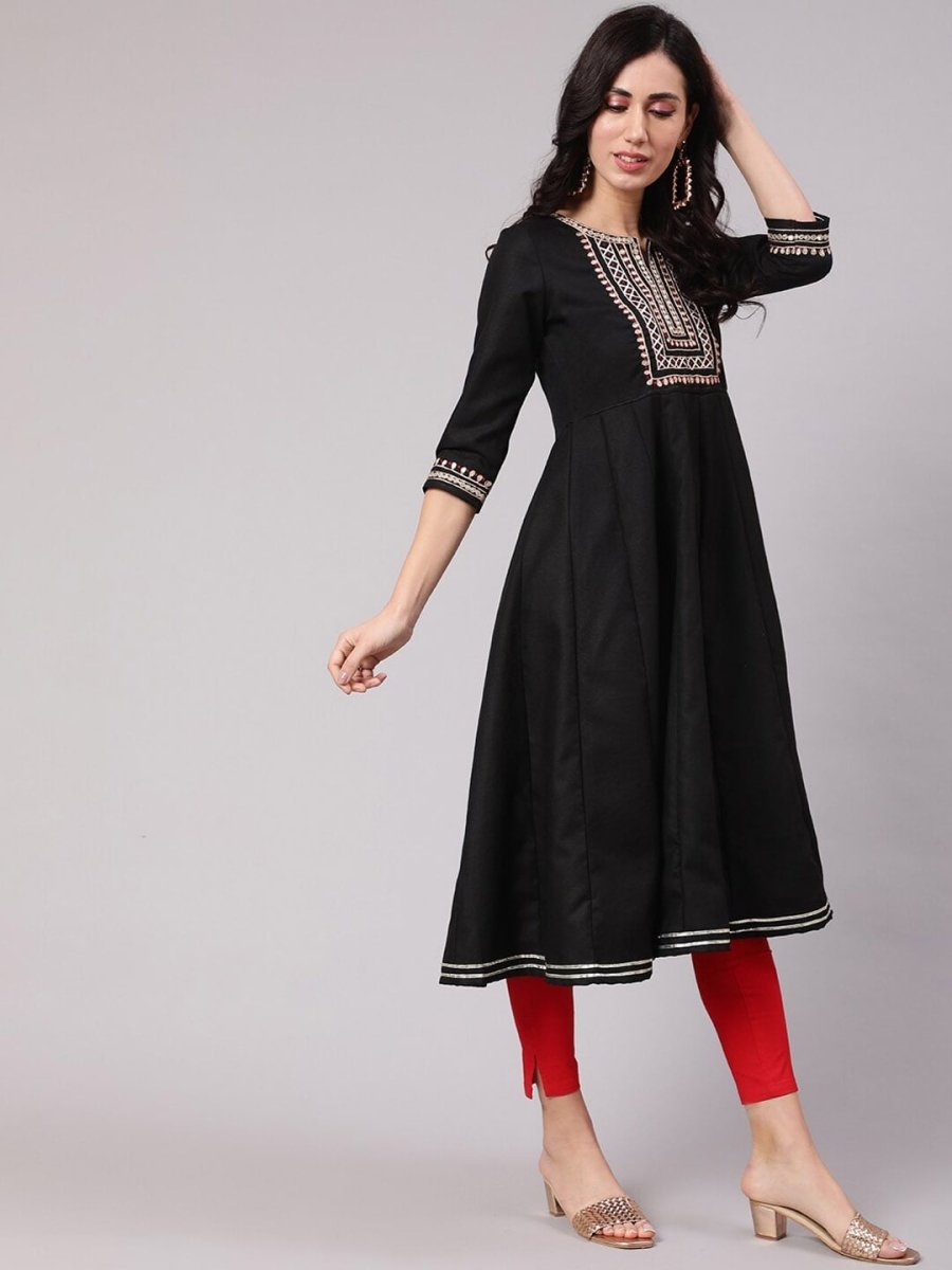 Aks Embroidered Round Neck Anarkali Kurta
