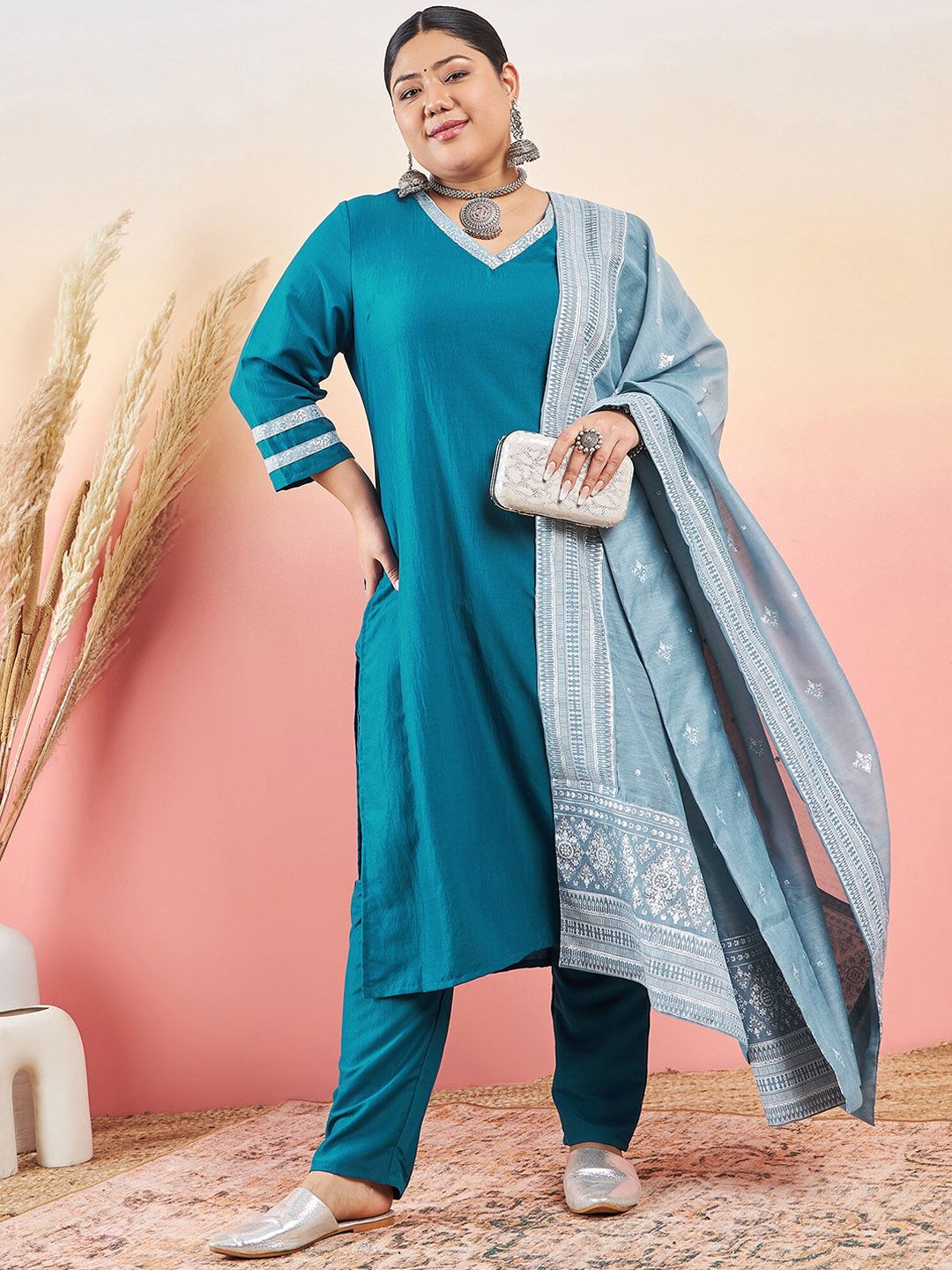 Sztori V-Neck Straight Kurta With Trouser & Dupatta