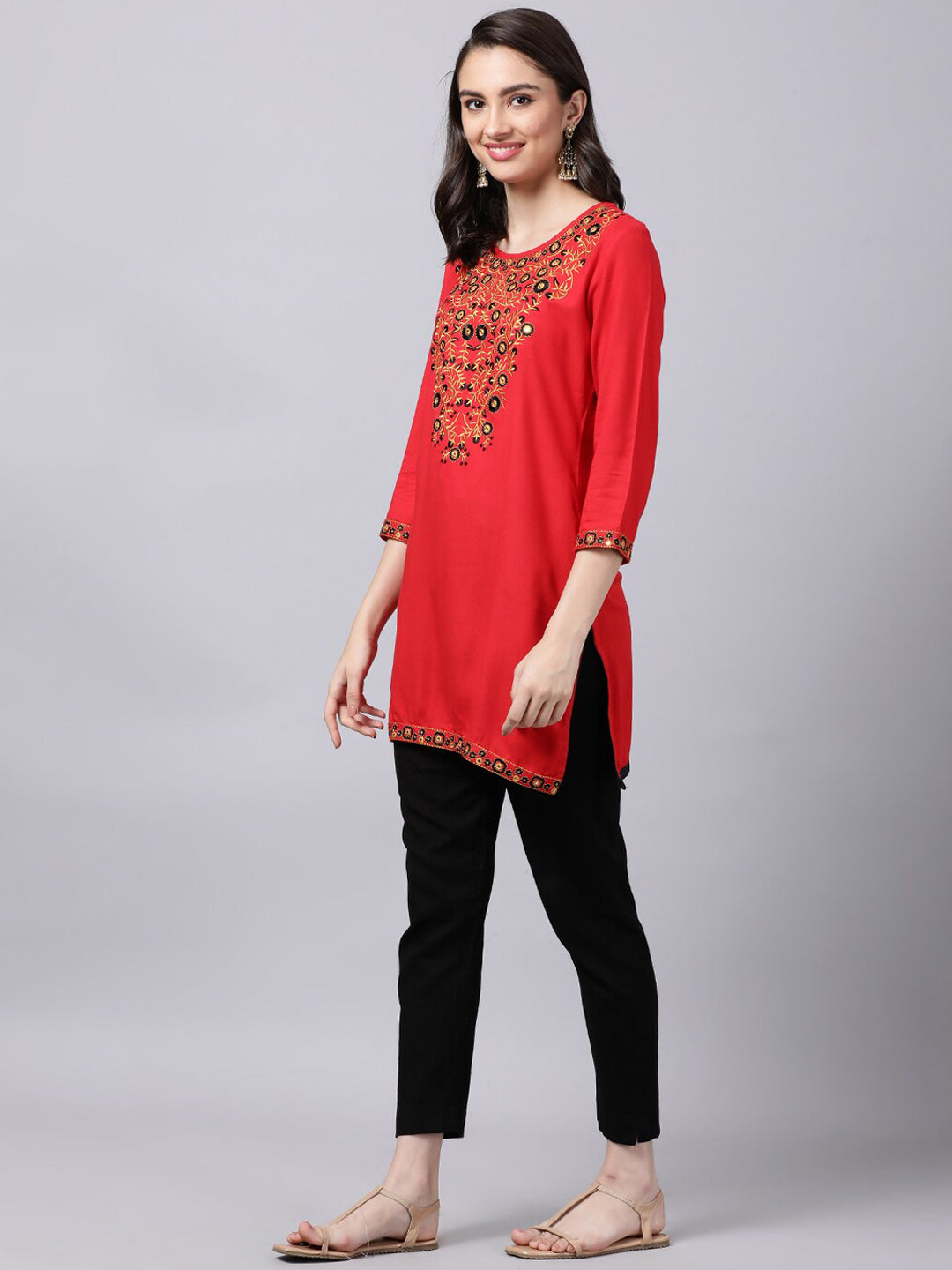 Souchii Women Red Yoke Design Thread Work Grandeur & Majestic Artwork Kurta 
