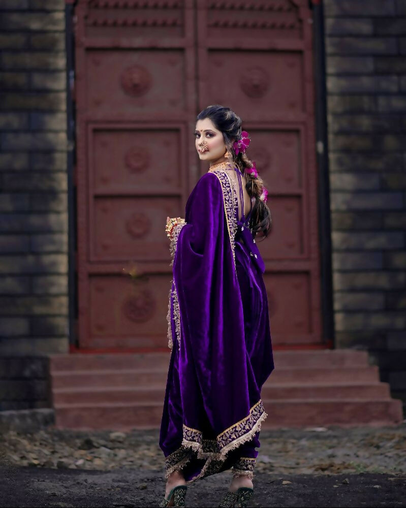Joban Fashion Blue 9000 Velvet Party Wear Sarees
