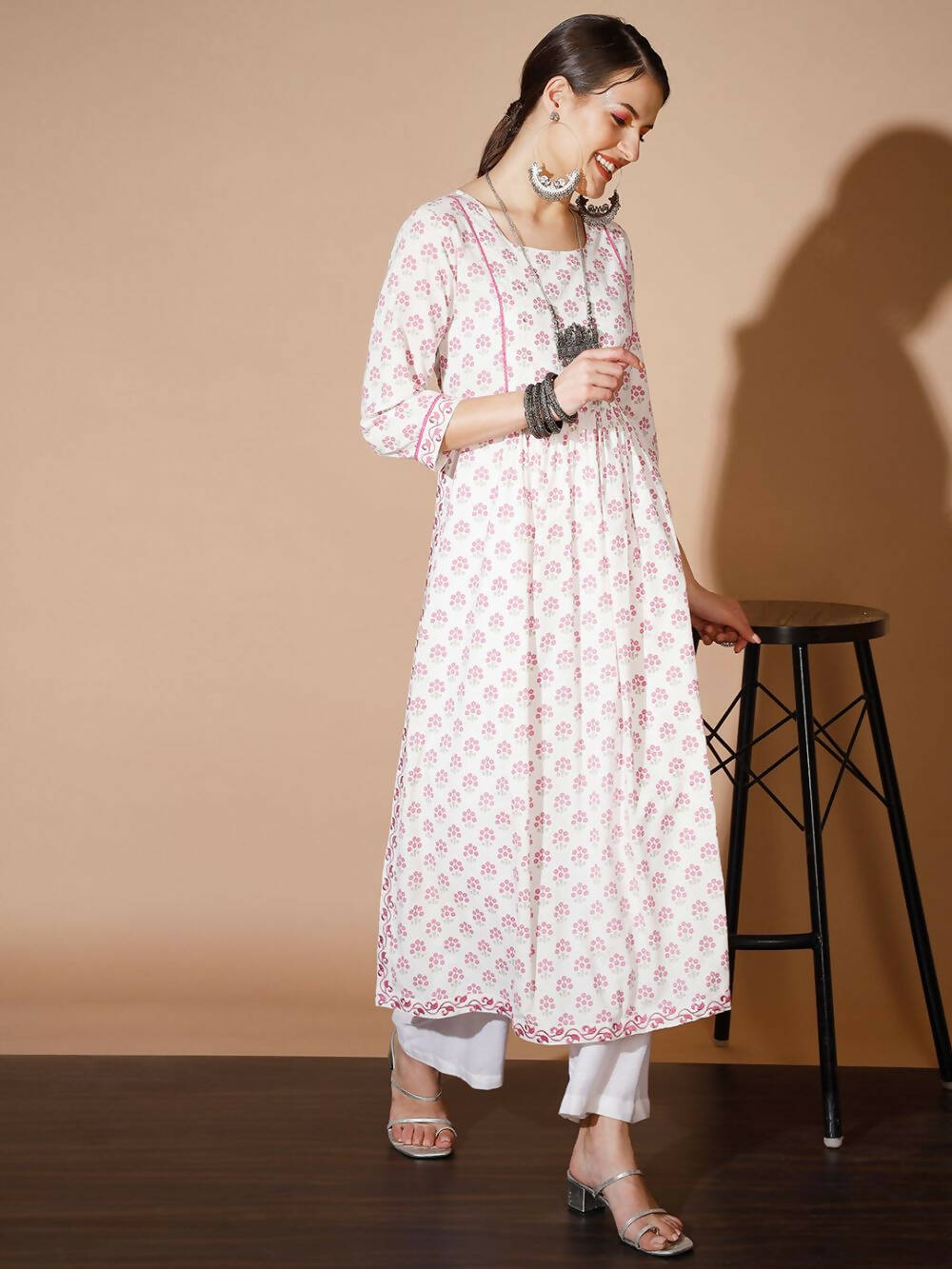 Myshka Women Lavender Printed Kurtas