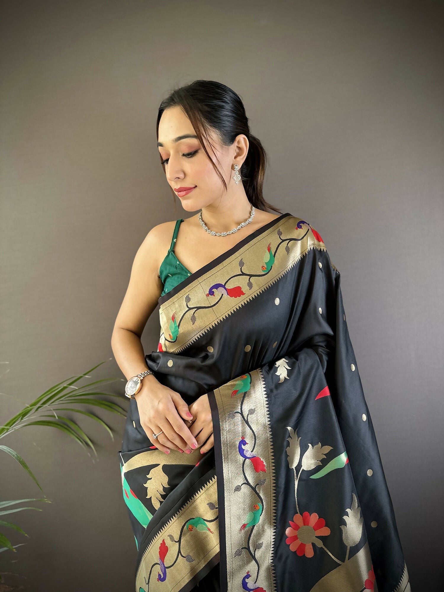Joban Fashion Black Zari Woven Floral Motifs Soft Silk Paithani Silk Saree