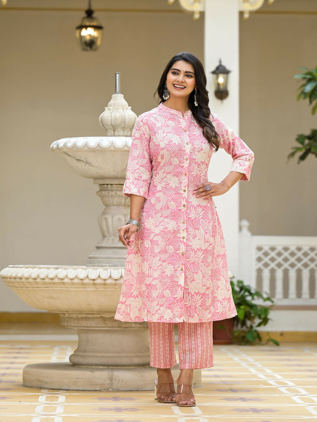 Juniper Women's Pink Floral Printed Cotton Kurta Set With Buttons