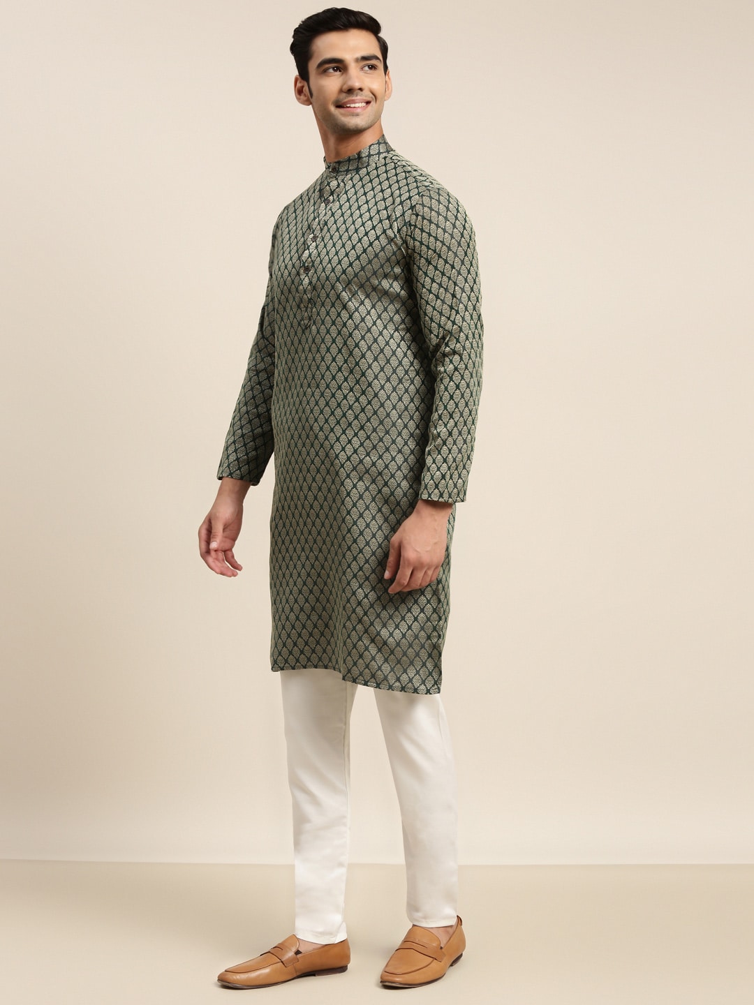 Sojanya Men Green Ethnic Motifs Kurta with Pyjama & Nehru Jacket 