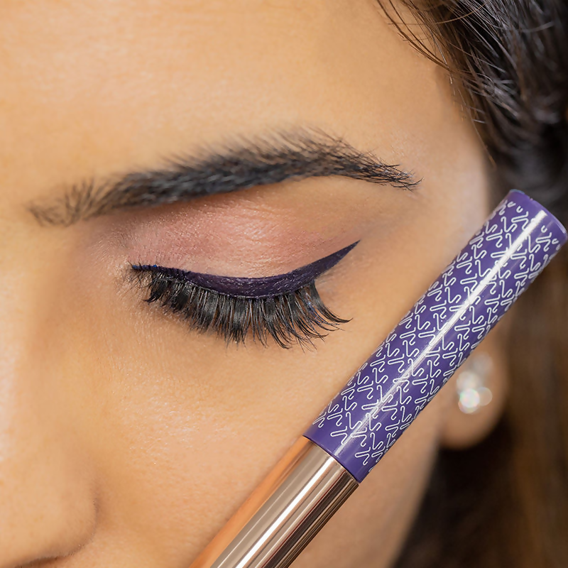 Kay Beauty By Katrina Kaif Quick Dry Liquid Eyeliner - Haute Violet 