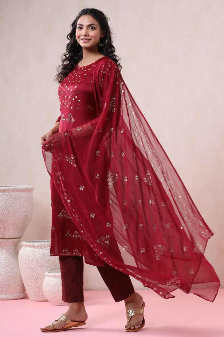 Juniper Women's Maroon Pure Silk Embellished Kurta Set