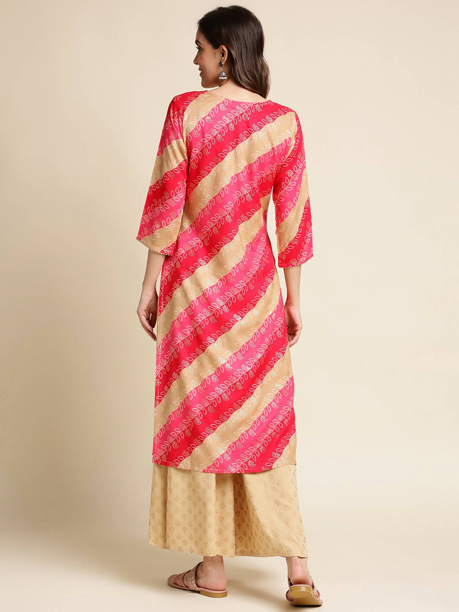 Pink Rayon Floral Printed Straight Fit Kurta - Prasuti