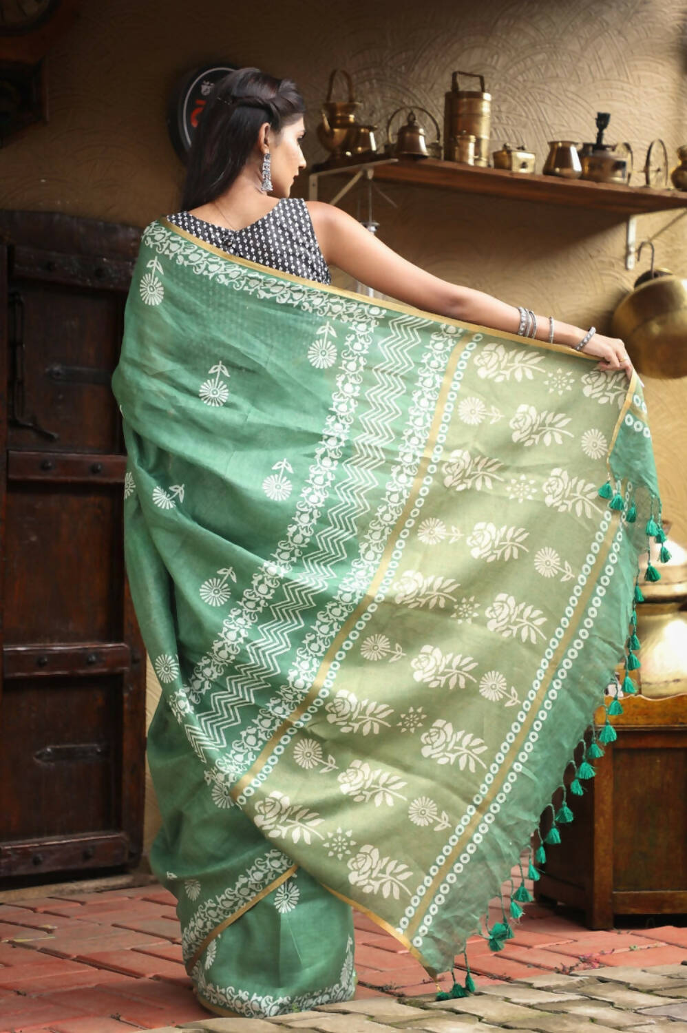 Very Much Indian Organic Linen With Handblock Printing Saree - Green - Grab2buy