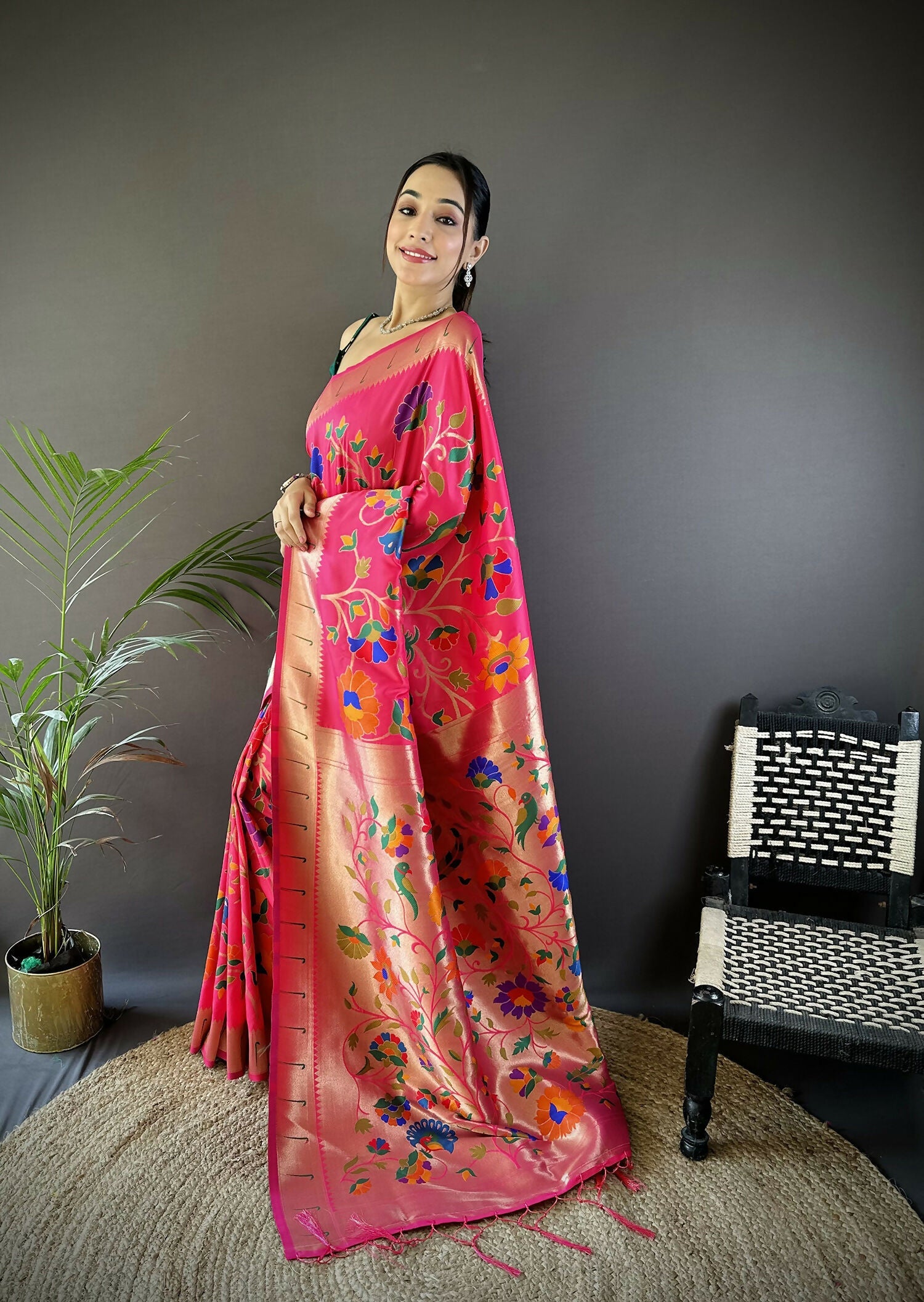 Joban Fashion Reddish Pink Zari Woven Floral Motifs Soft Silk Paithani Silk Saree