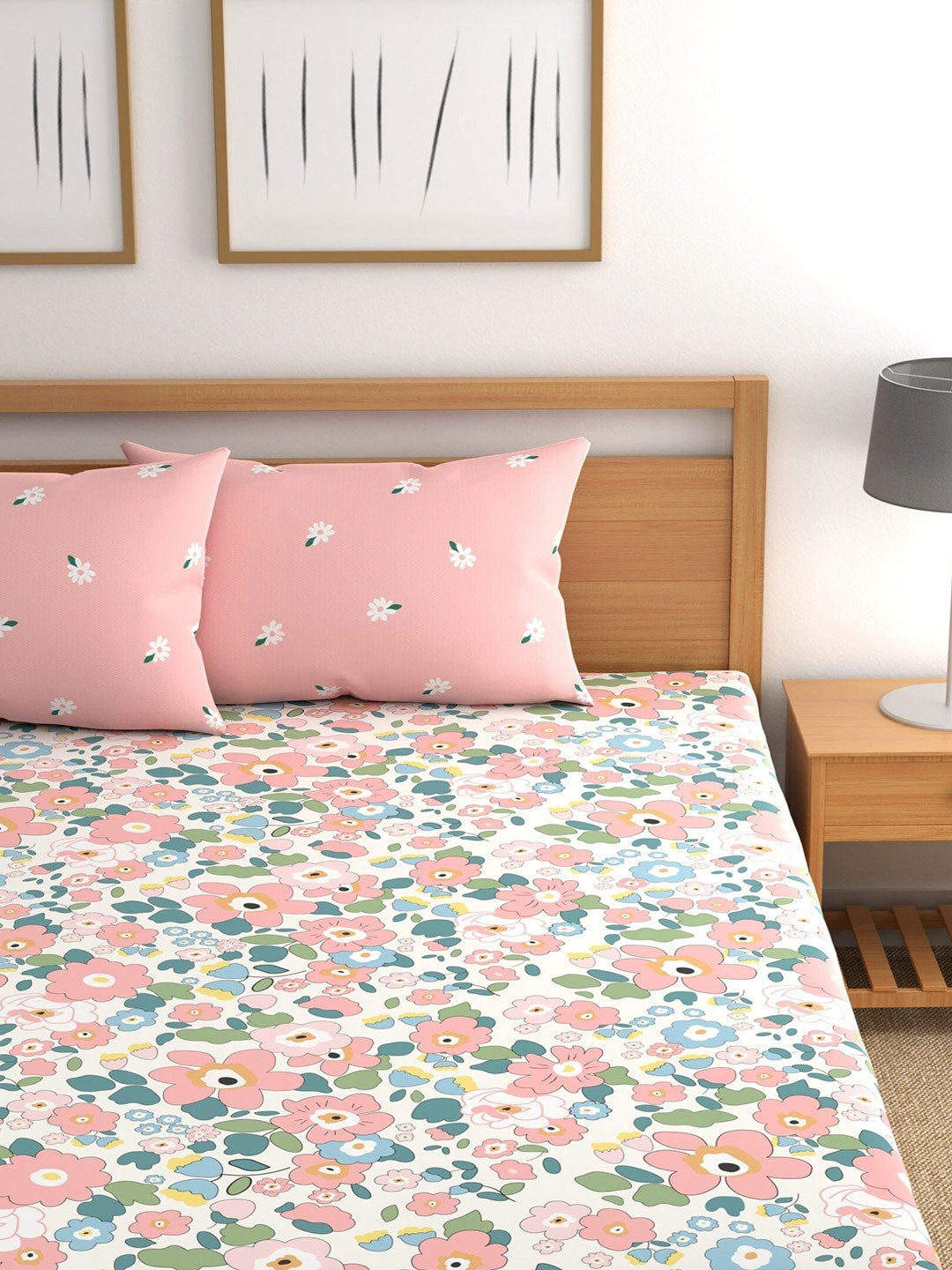 CHHAVI INDIA White & Pink Floral Ultra Soft 210 TC King Bedsheet with 2 Pillow Covers 