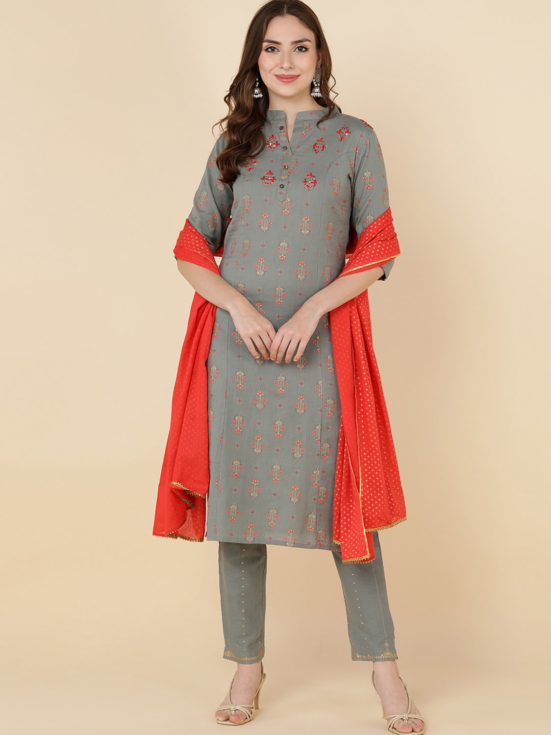 HERE&NOW Women Grey Ethnic Motifs Printed Gotta Patti Kurta with Trouser & Dupatta