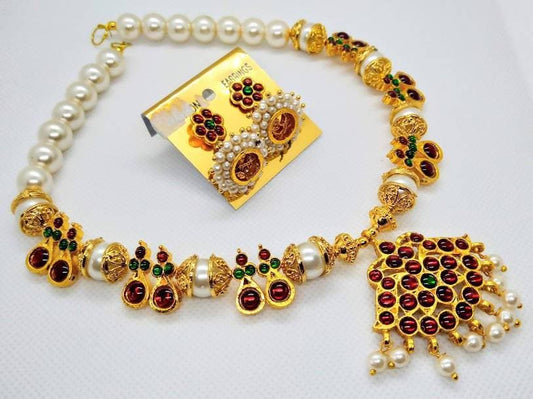 Handmade Beaded Pendant Necklace Set