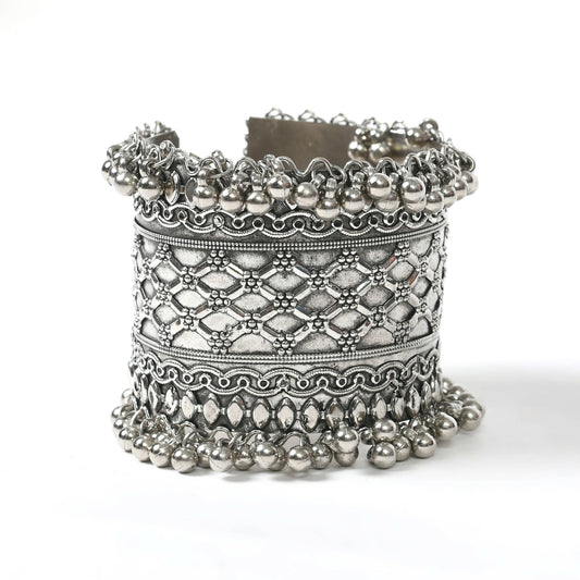 Mominos Fashion Joharkamal Oxidised Silver-Plated Ghungroo Handcraft Bracelet - Design 026 