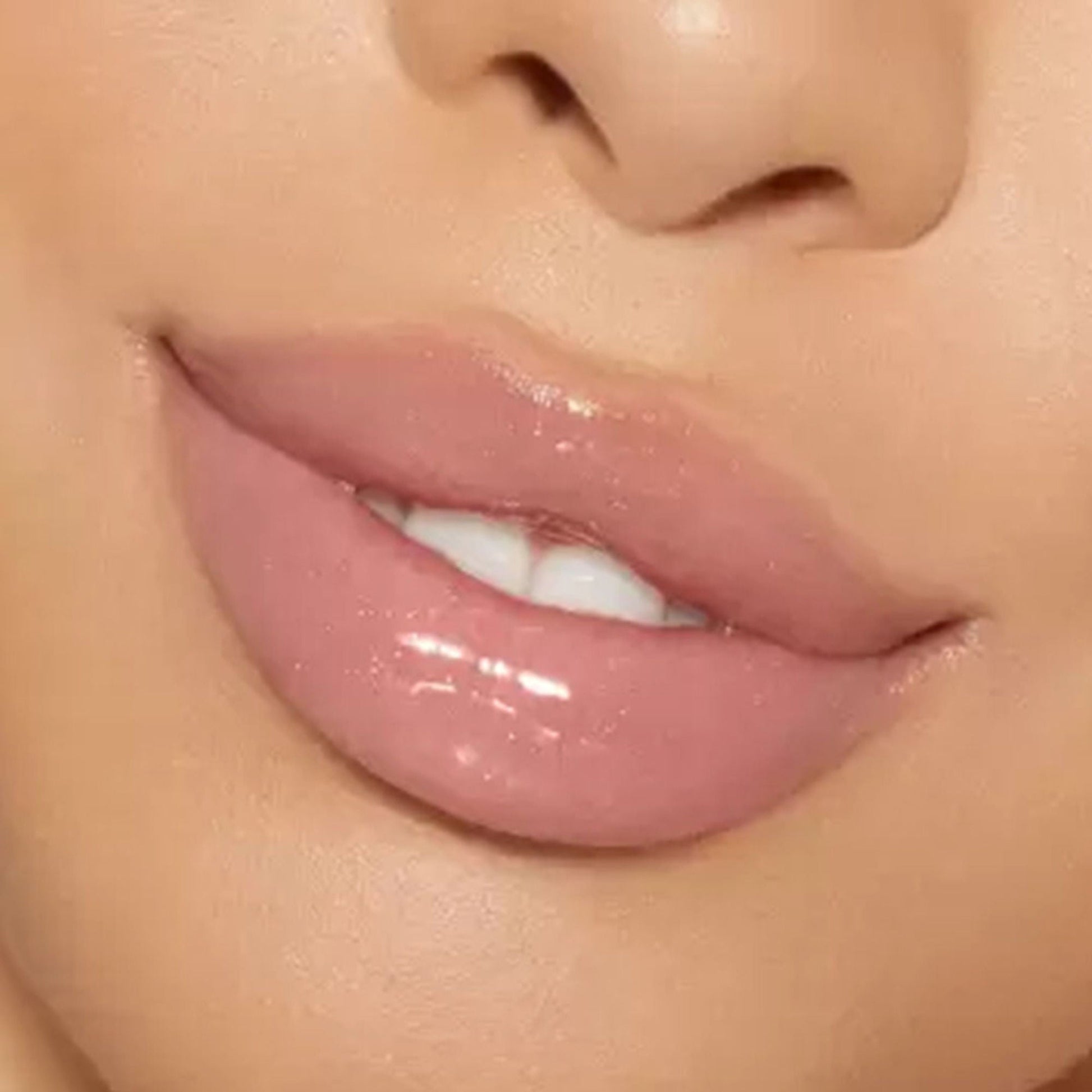 Makeup Revolution Disney Pixar鈥檚 Finding Nemo X Revolution Nemo Clear Lip Gloss