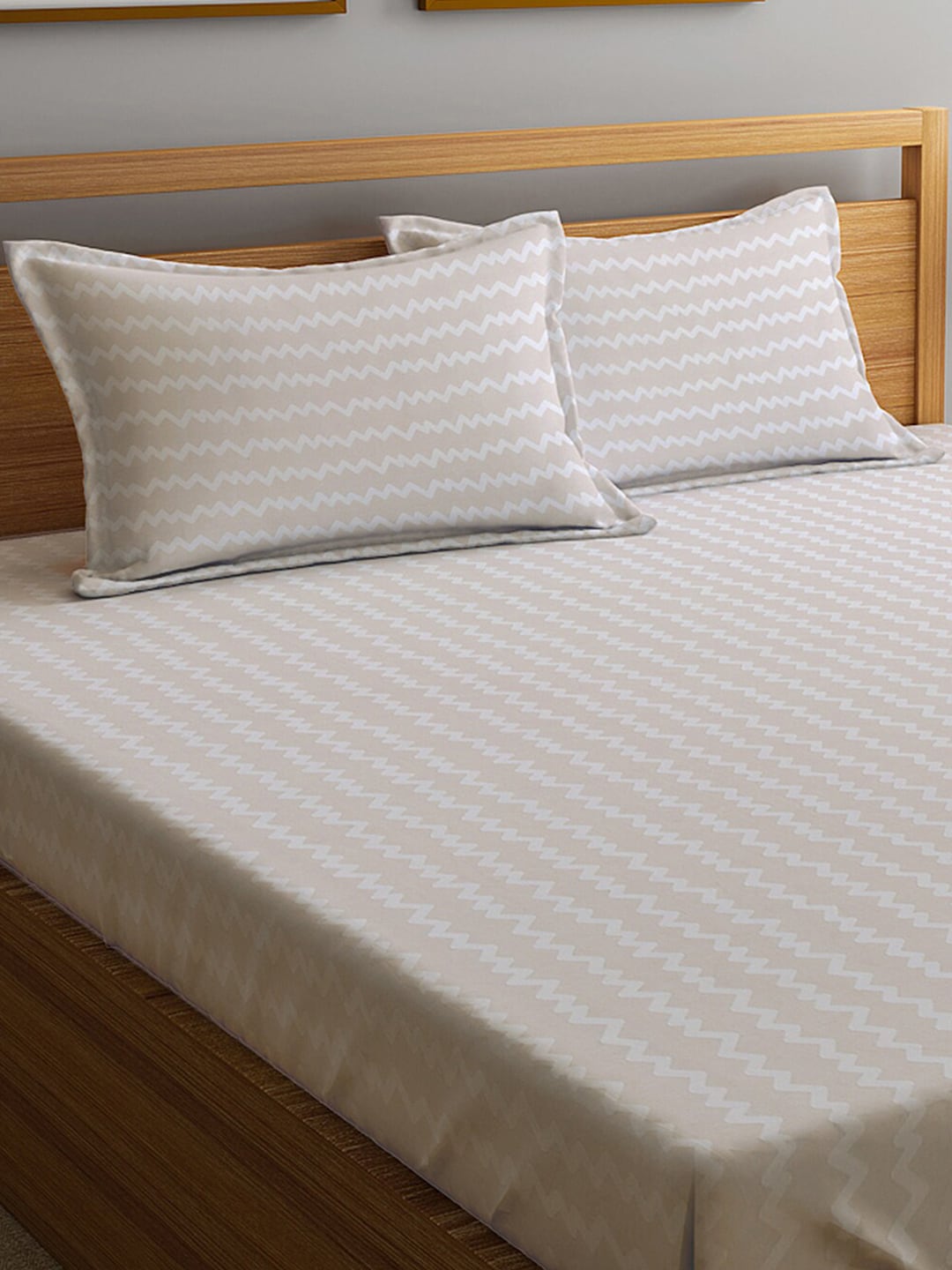 KLOTTHE Abstract-Printed 300TC Fitted King Bedsheet With 2 Pillow Covers 