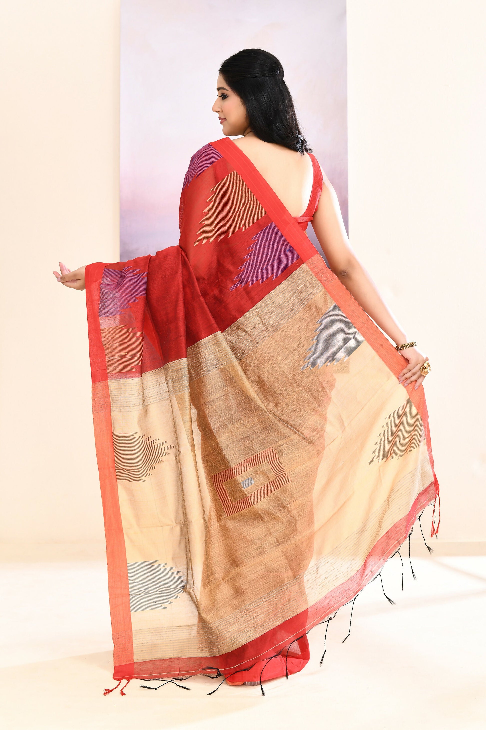 Piyari Fashion Women's Maroon Temple Border Embellished Cotton Blend Jamdani Saree