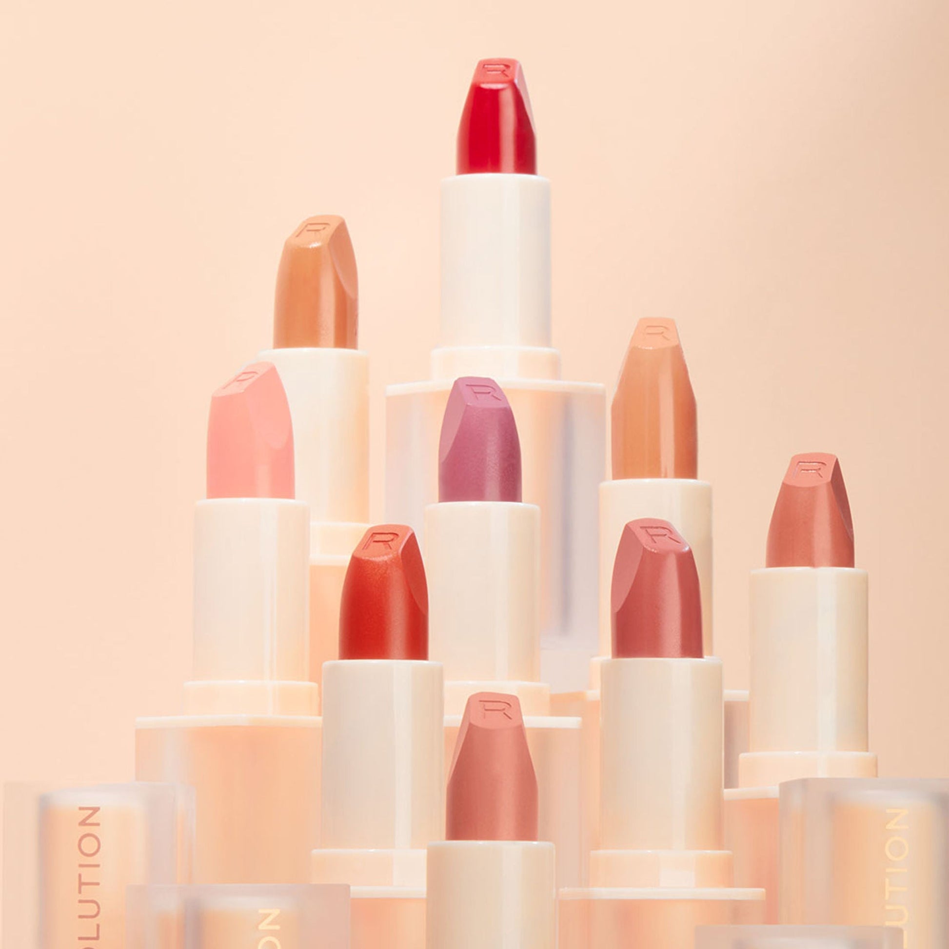 Makeup Revolution Lip Allure Soft Satin Lipstick - Vibe Red
