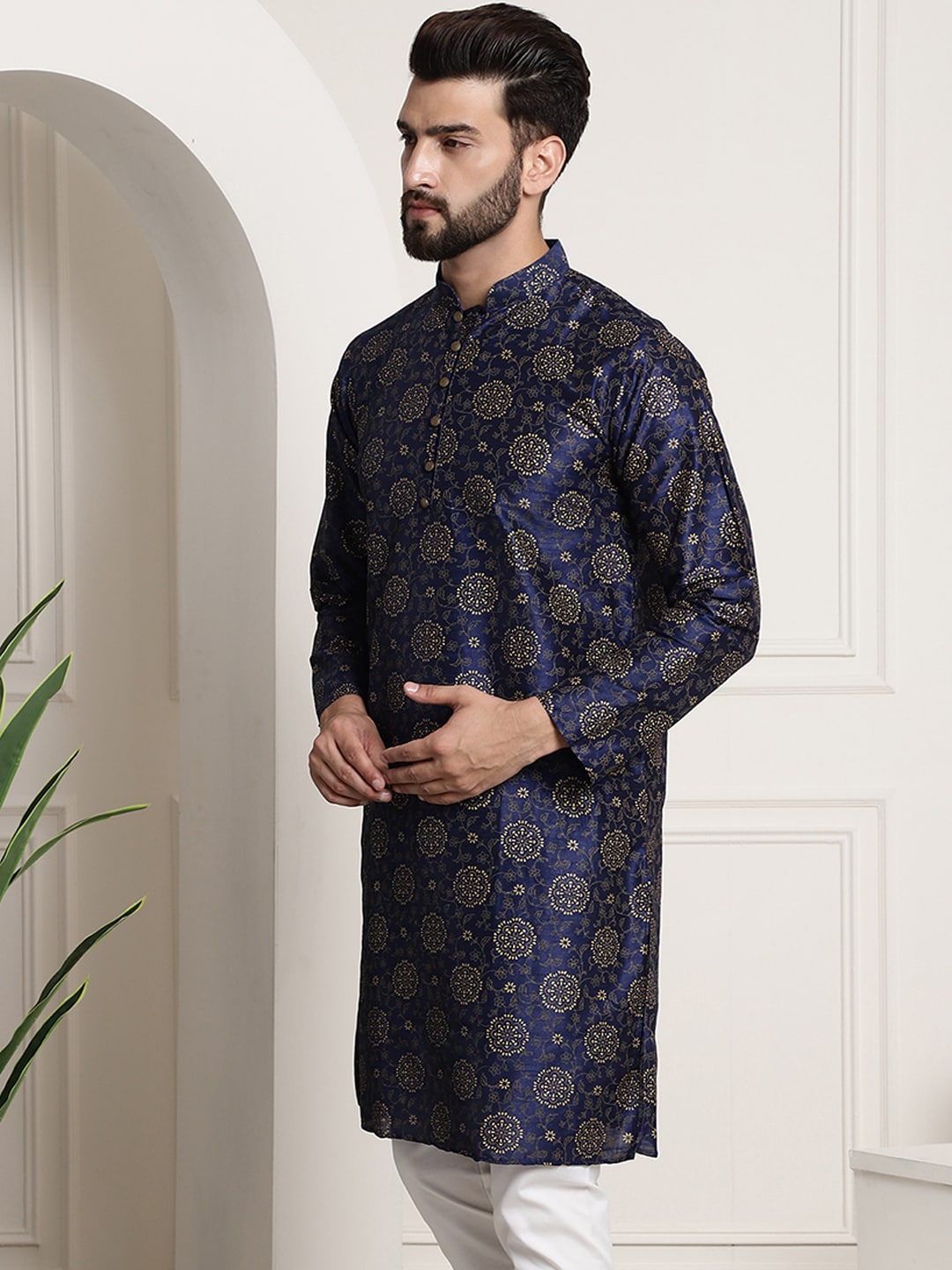 Sojanya Men Navy Blue & Golden Ethnic Motifs Printed Indigo Kurta 