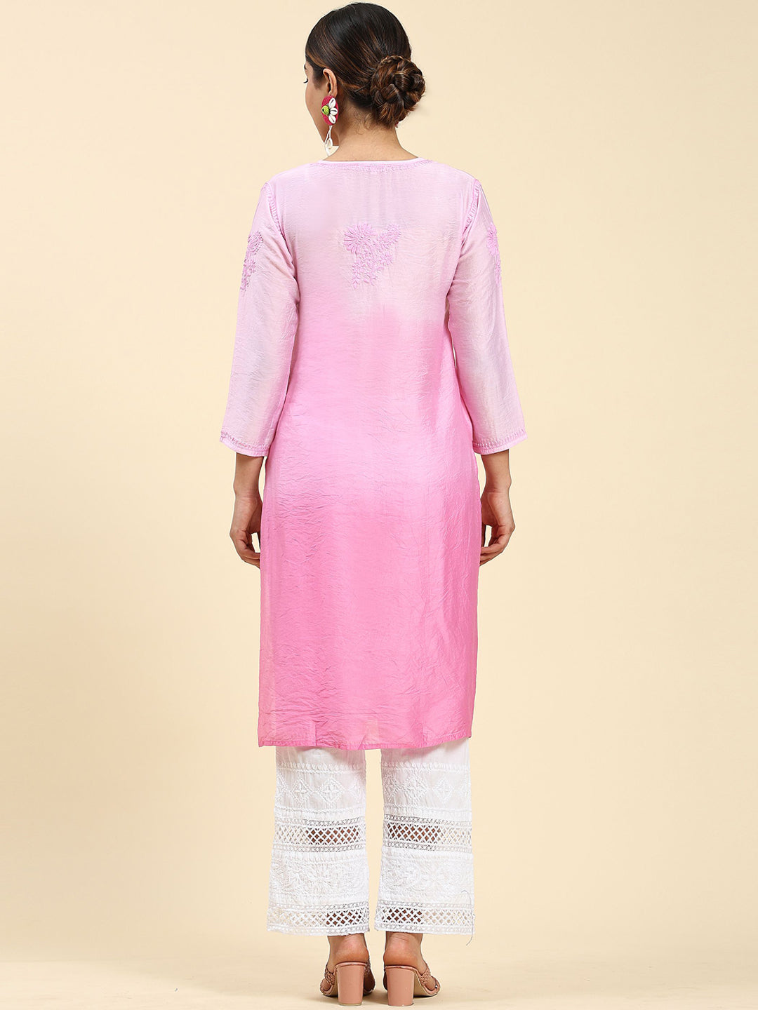 HOUSE OF KARI Floral Chikankari Embroidered Kurta 