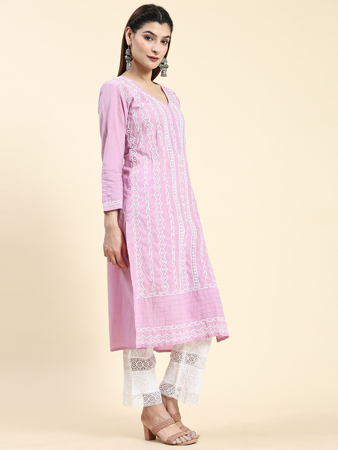 HOUSE OF KARI Cotton Floral Embroidered Chikankari Kurta 