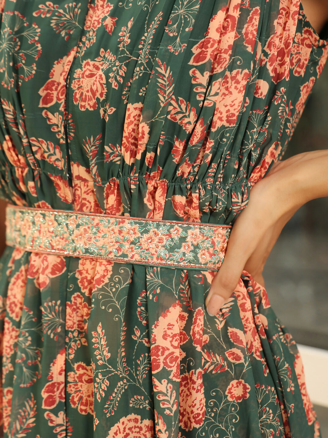Janasya Green Georgette Floral Kurta & Bottom 
