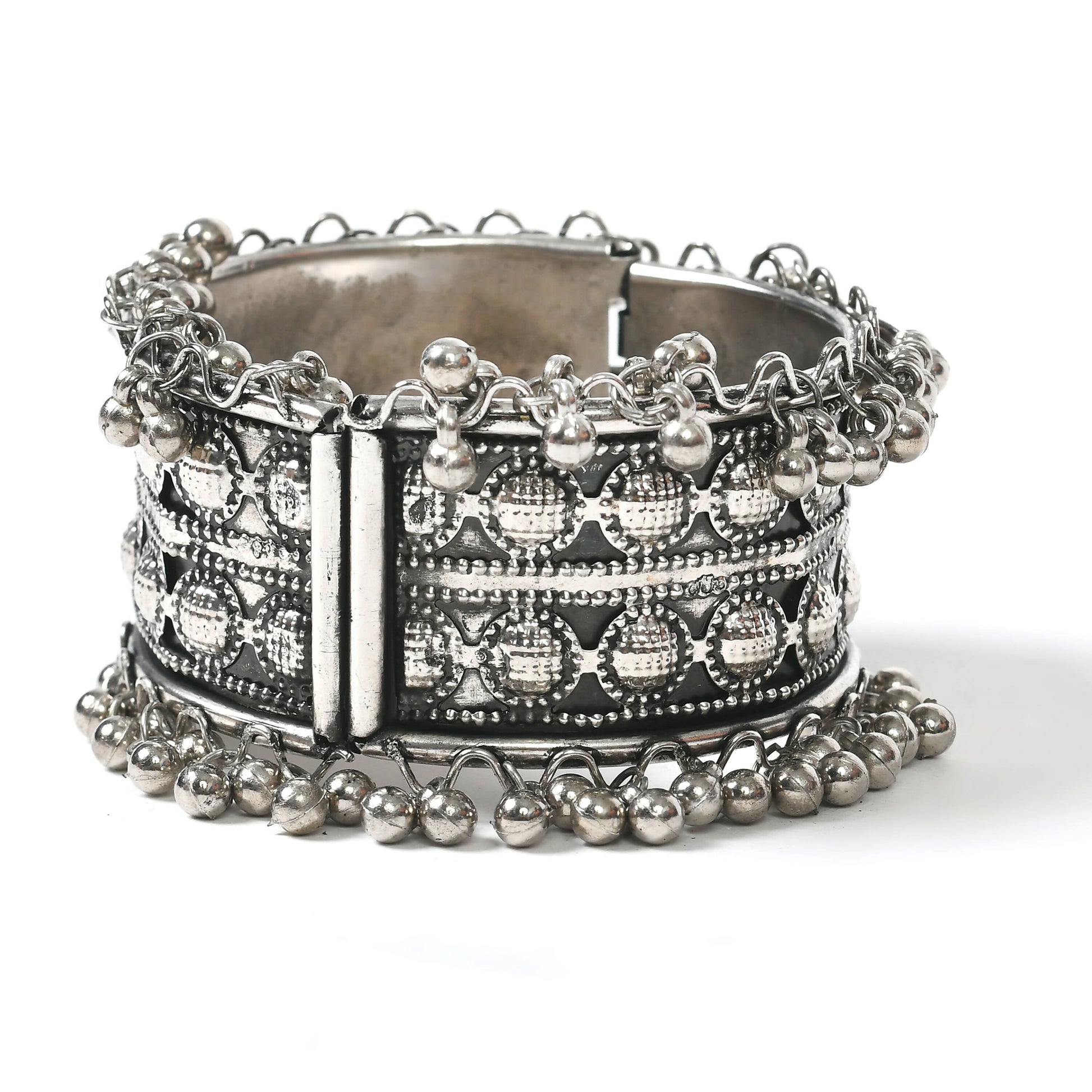 Mominos Fashion Joharkamal Oxidised Silver-Plated Ghungroo Handcraft Bracelet - Design 027 