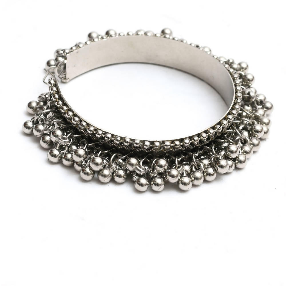 Mominos Fashion Kamal Johar Oxidised Silver-Plated Ghungroo Handcraft Bracelet 