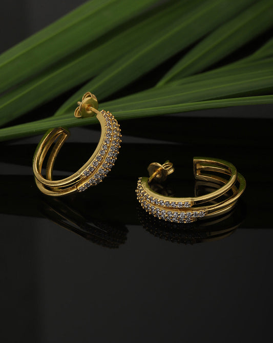 Silver Toned Cz With Pearl Studded Stud Earring For Women - Wahe Jewels Noz2Toz