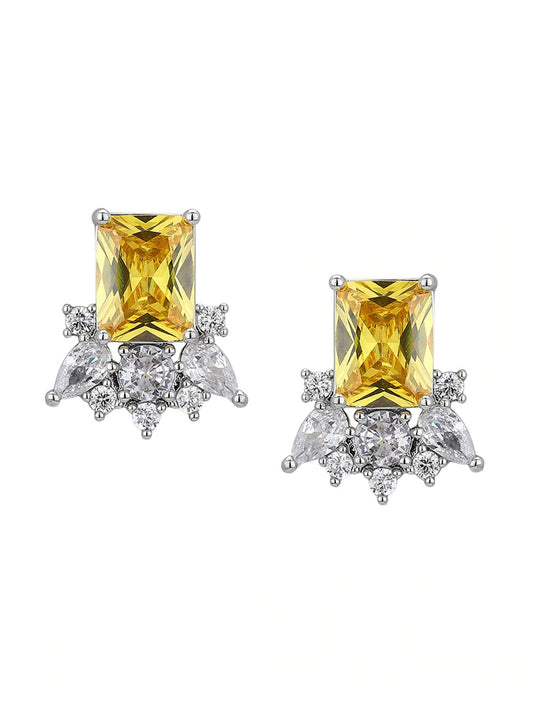 Gold-Polished Floral Stud Earring For Women - Wahe Jewels Noz2Toz