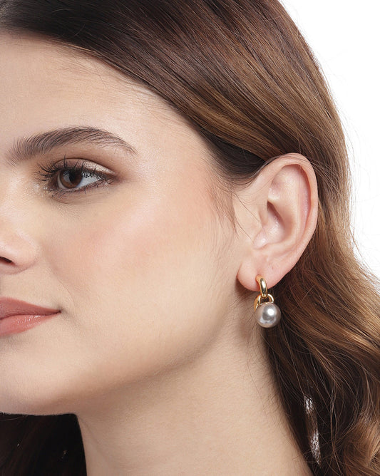 Gold-Polished White Pearl Cz Contemporary Stud Earring For Women - Wahe Jewels Noz2Toz