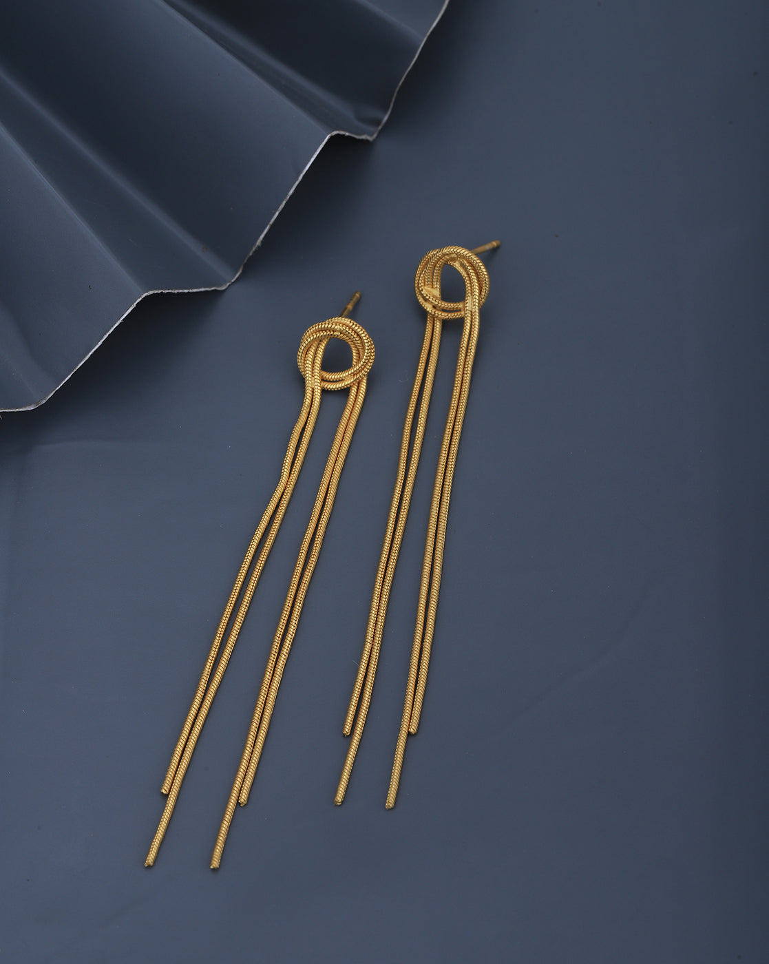 Silver Plated Cz & Pearl Tear Drop Stud Earring For Women - Wahe Jewels Noz2Toz