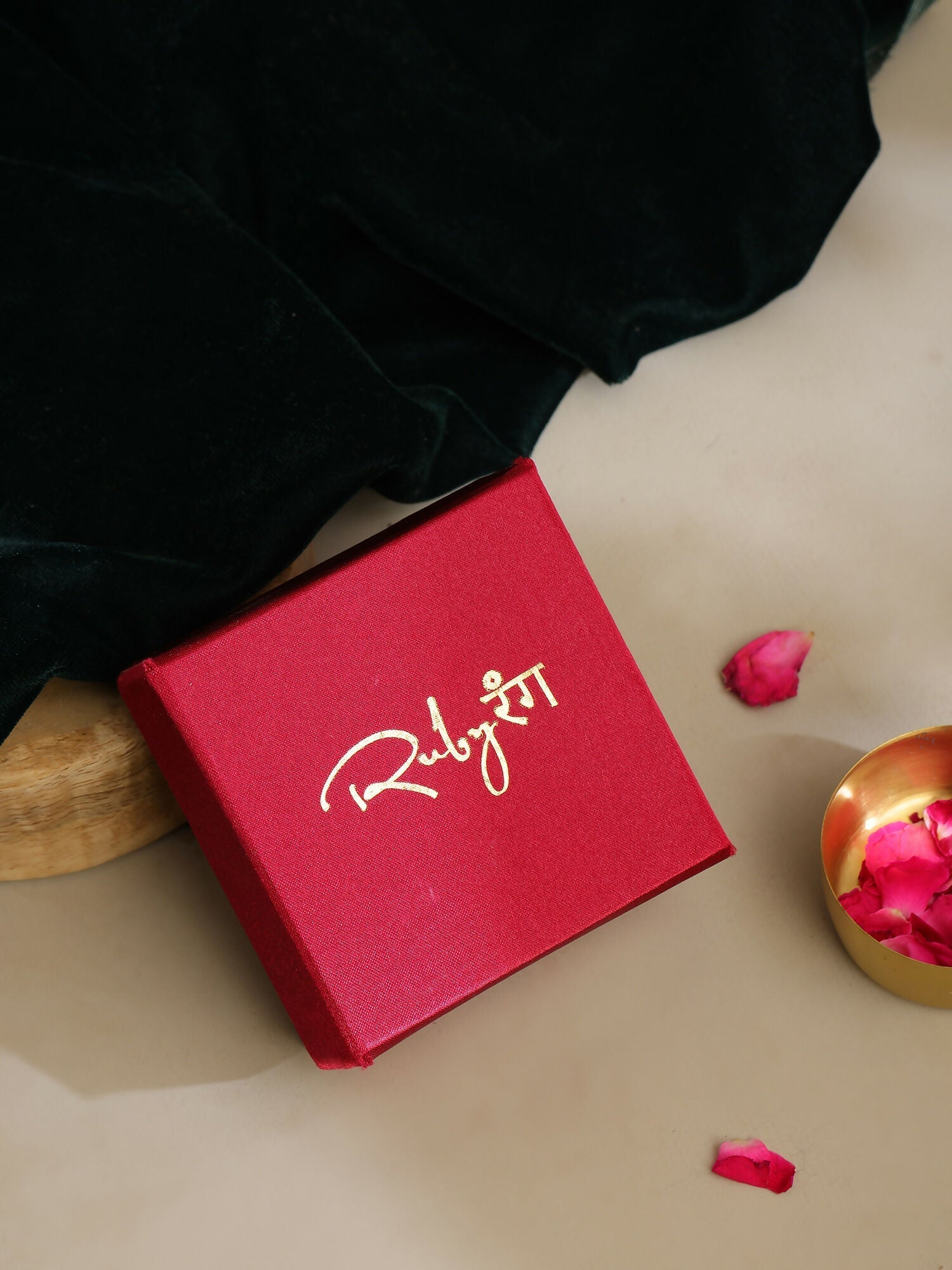 Ruby Raang Gold Chand Kundan Haath Phool | Swadesiicart