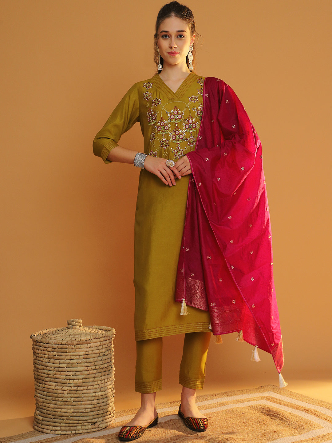 NOZ2TOZ Women's Olive Cutdana Embroidered Kurta Set | Grab2Buy