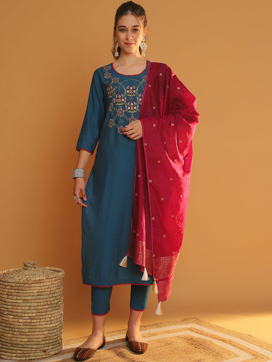 NOZ2TOZ Women's Teal Cutdana Embroidered Kurta Set