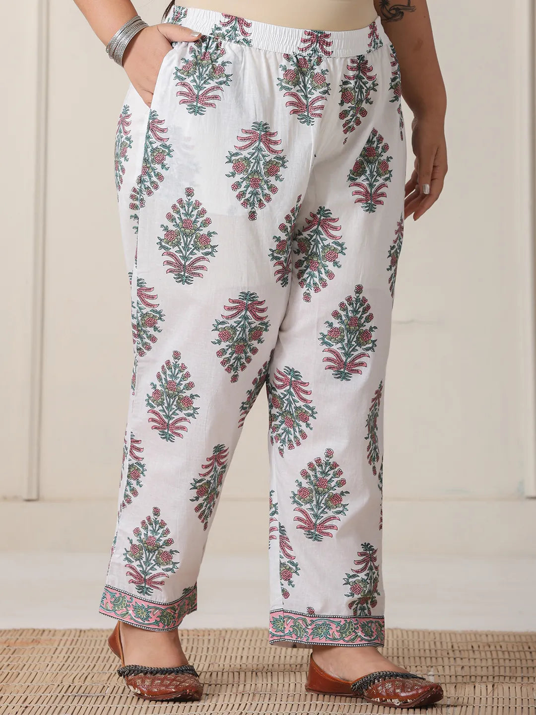 Yufta Green And White Hand Embroidery Cotton Plus Size Kurta Dupatta Set