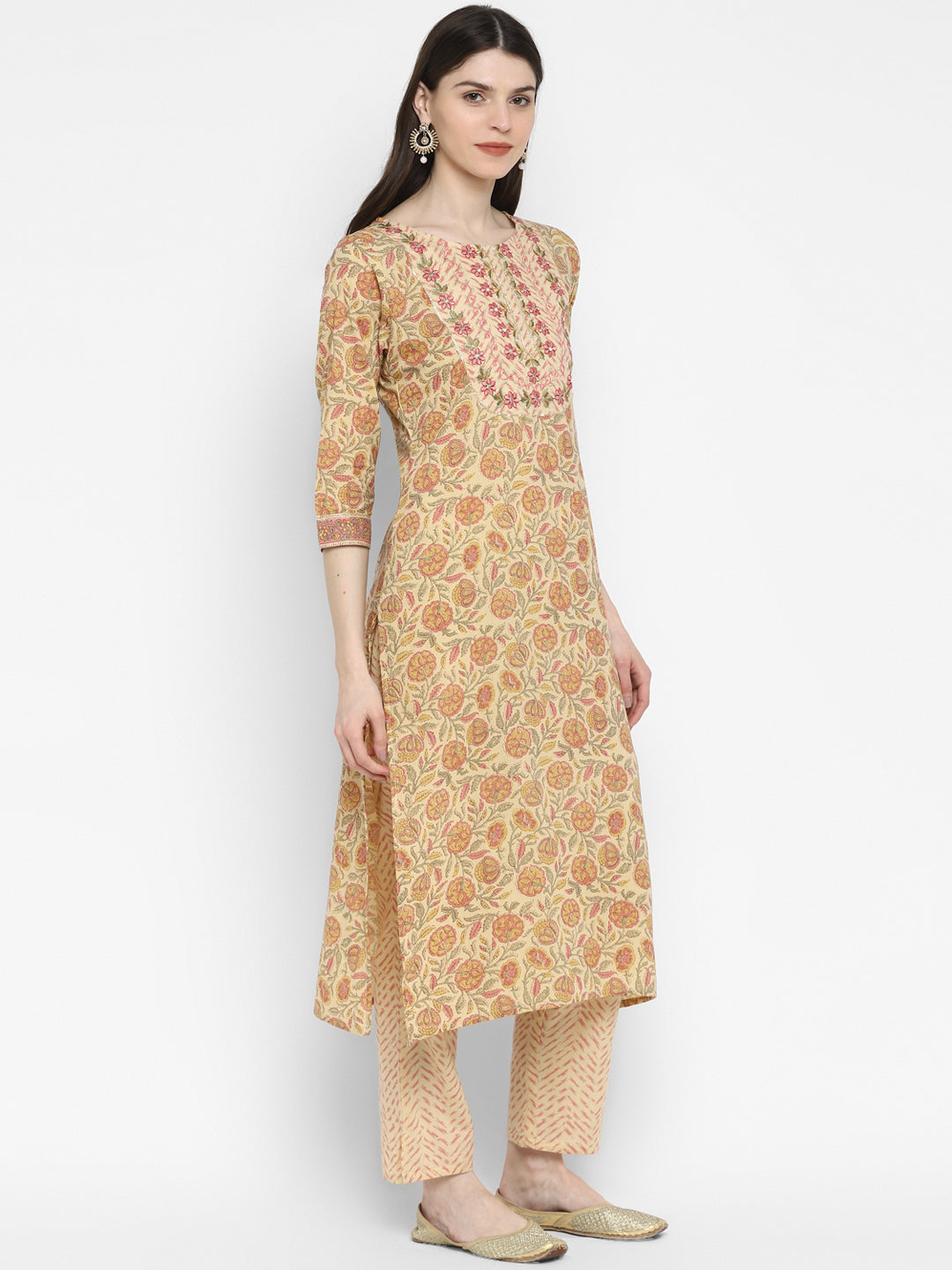 NOZ2TOZ Women Cream Cotton Kurta with Pant & Dupatta (3pcs Set) 